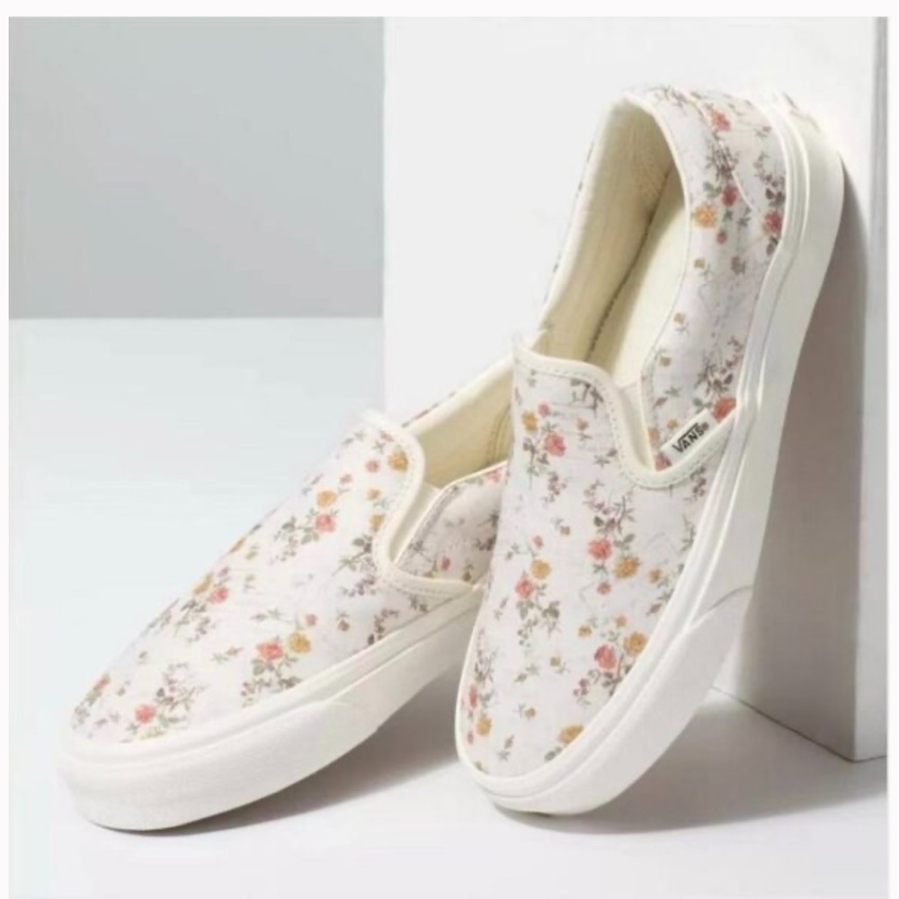 Brand New Vans Cream Floral Slip On Sneakers